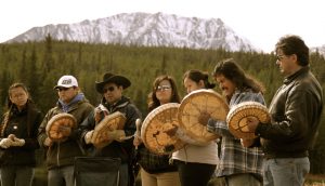 Prosperity mine Tŝilhqot’in First Nation drummers A\J AlternativesJournal.ca