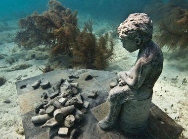 Jason deCaires Taylor underwater sculpture A\J AlternativesJournal.ca