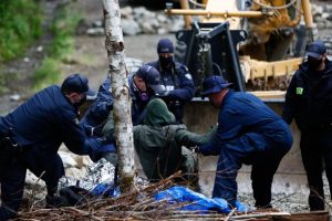 https://www.theglobeandmail.com/canada/british-columbia/article-fairy-creek-blockade-2021-what-you-need-to-know-about-the-anti-logging/