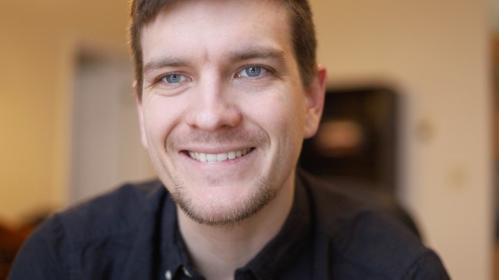 Meet @zack_metcalfe, as he talks about his most recent column, 'Water for the Weary', continuing his monthly 'Eastern Perspectives' series. Have you ever dreamed of being prescribed time in nature? Your dreams may be coming true, click the link in our bio, or head over to alternativesjournal.ca to read Zack's piece today! 
.
.
.
#wildlife #nature #outdoors #halifax #novascotia #parx #parkscanada